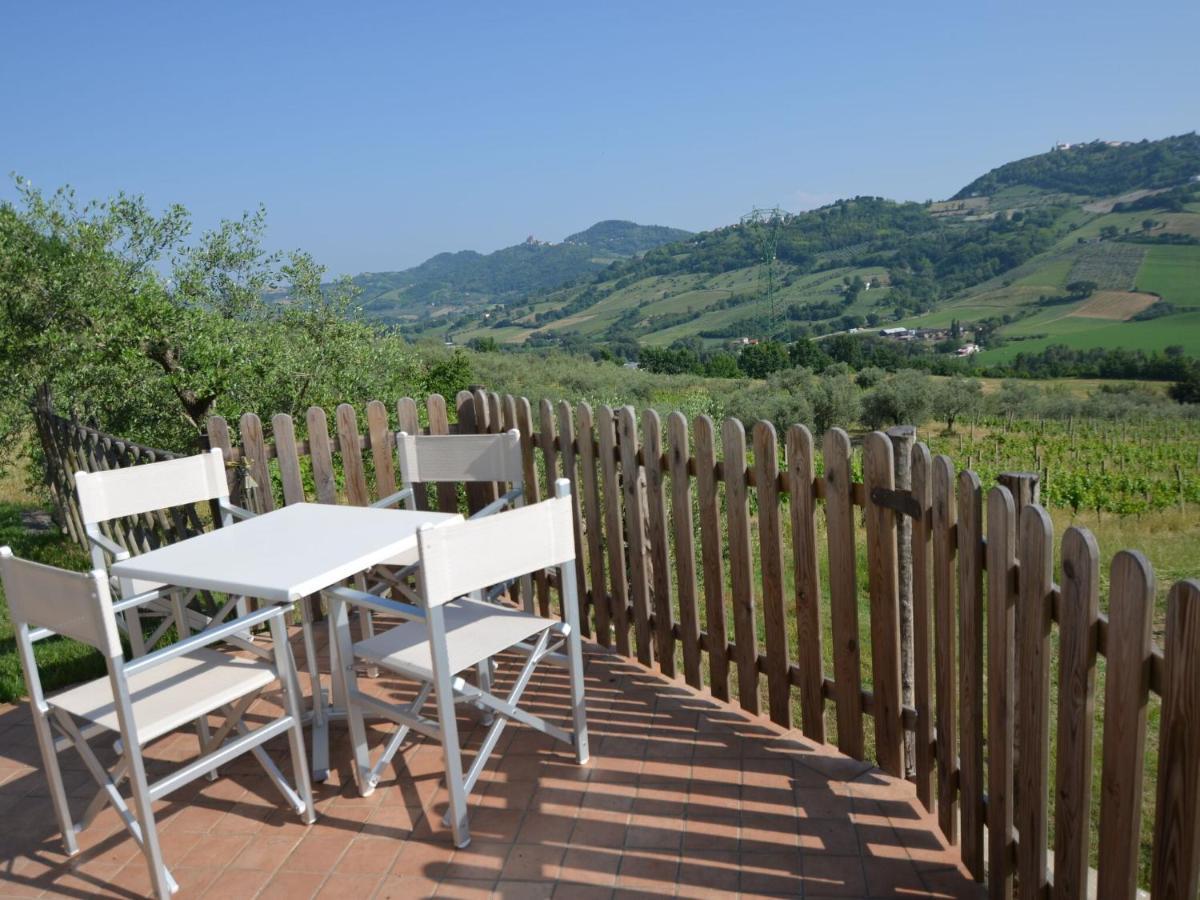 Lovely Holiday Home In Monte Colombo On Farm Экстерьер фото